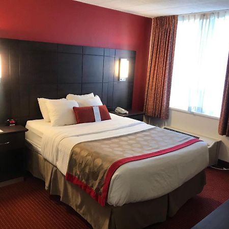 Hotel Ramada By Wyndham Ligonier Exterior foto