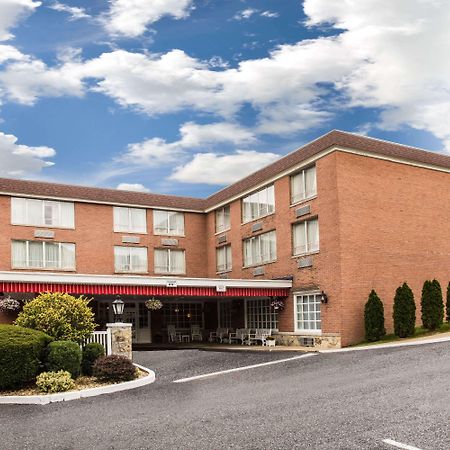 Hotel Ramada By Wyndham Ligonier Exterior foto